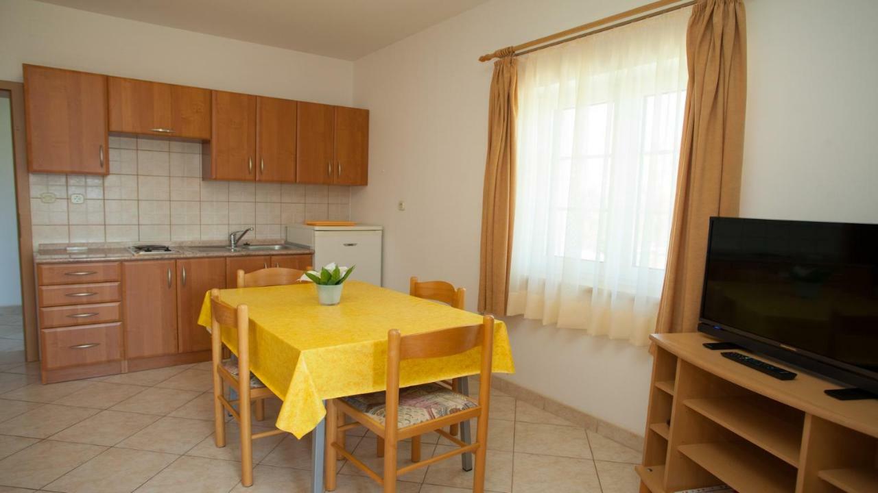 Apartments Basaca 帕格 外观 照片