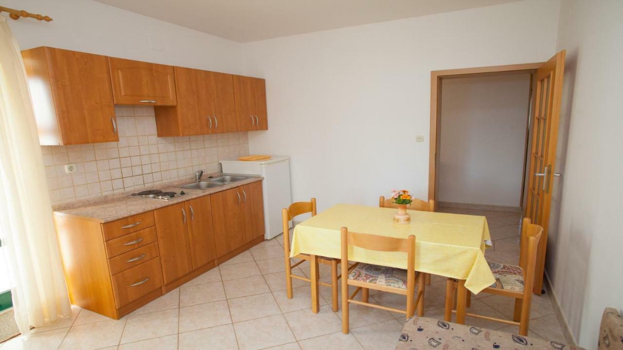 Apartments Basaca 帕格 外观 照片
