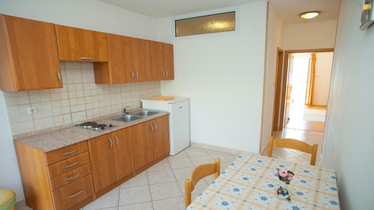 Apartments Basaca 帕格 外观 照片